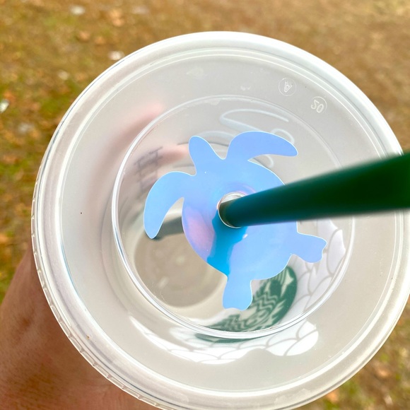 Holographic SEA TURTLE Reusable STARBUCKS COLD CUP - Picture 2 of 5